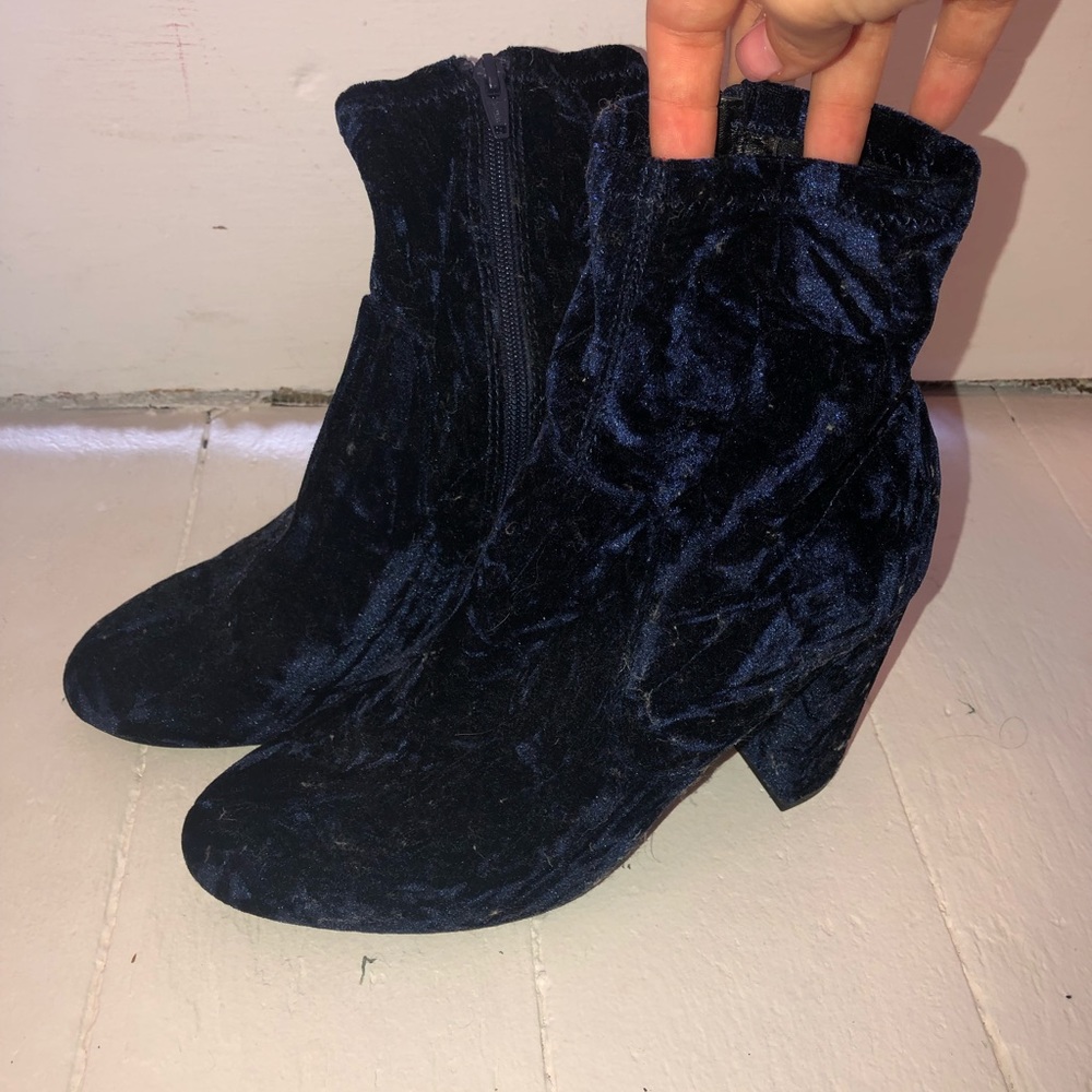 Heeled boots